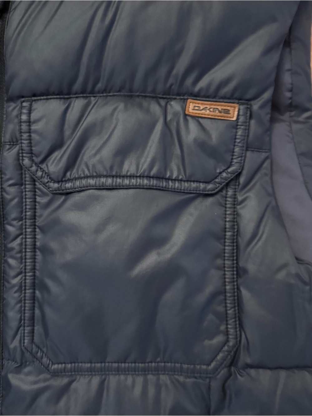 Dakine Puffer Vest - Picture 2 of 4